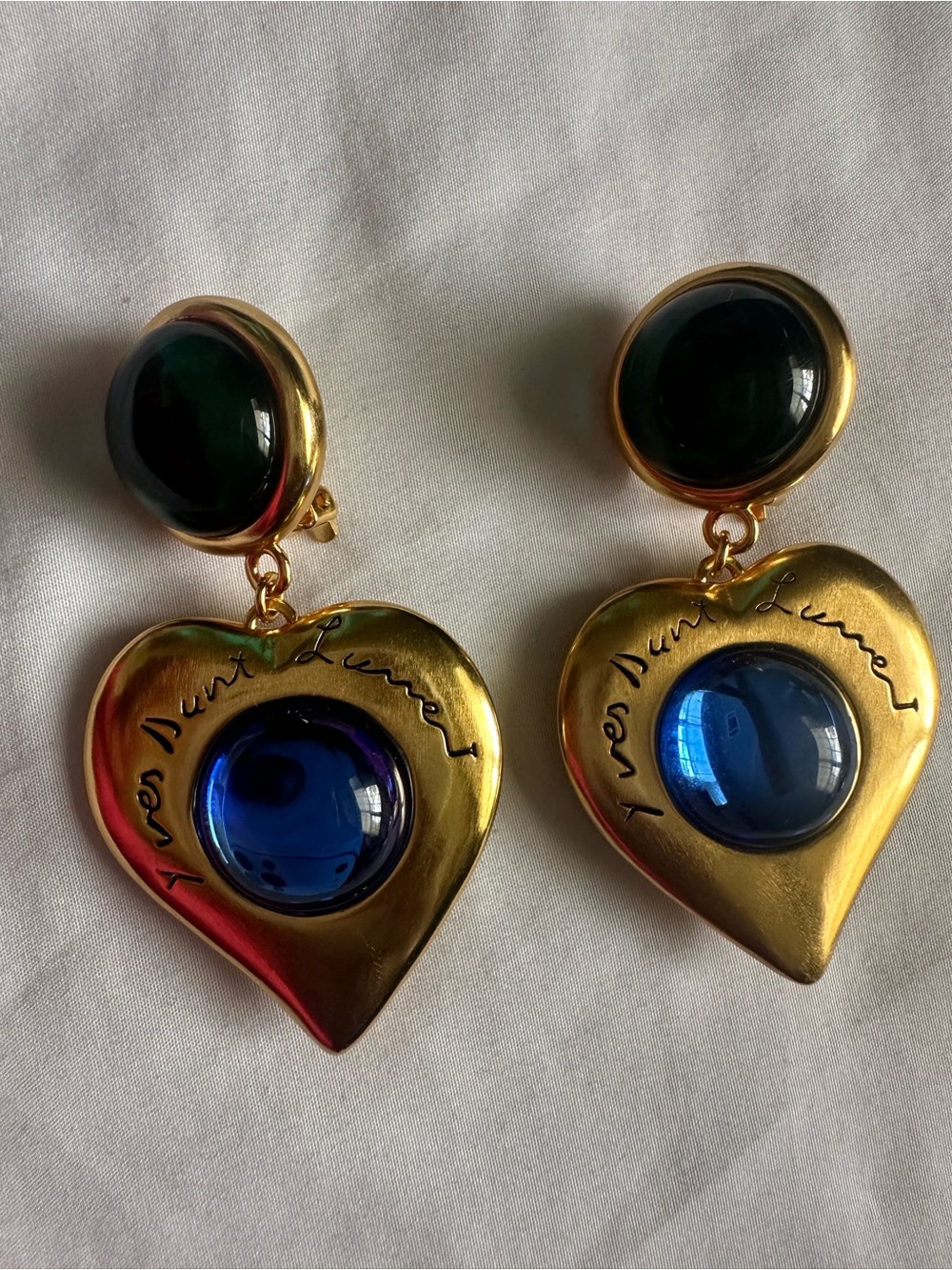 Vintage Yves Saint Laurent Cabochon Clip-On Drop Heart Earrings - Picture 4 of 7